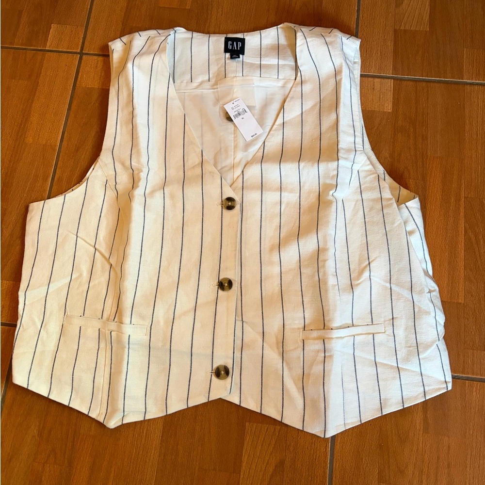 GAP Cream and Black Striped Vest - Picture 3 of 6